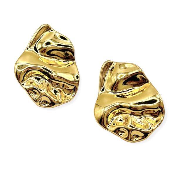 Aretes Irregulares Statement